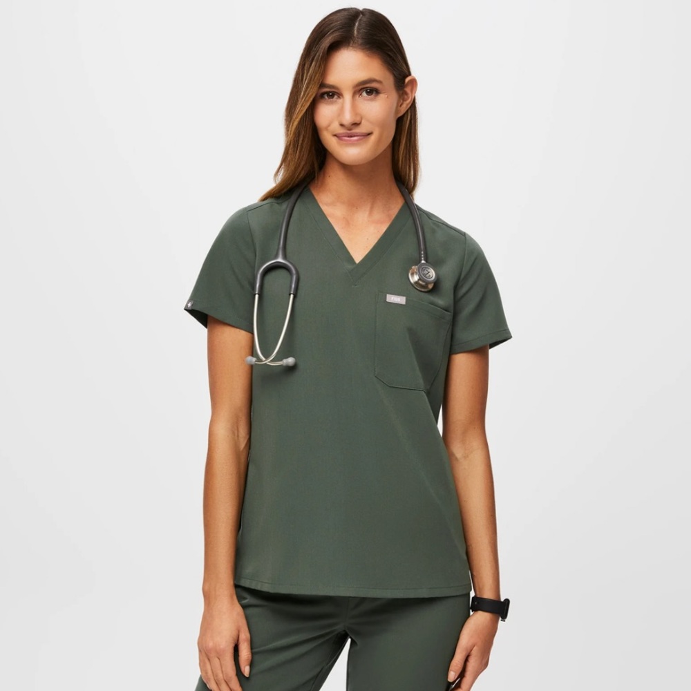Catarina™ - One-Pocket Scrub Top